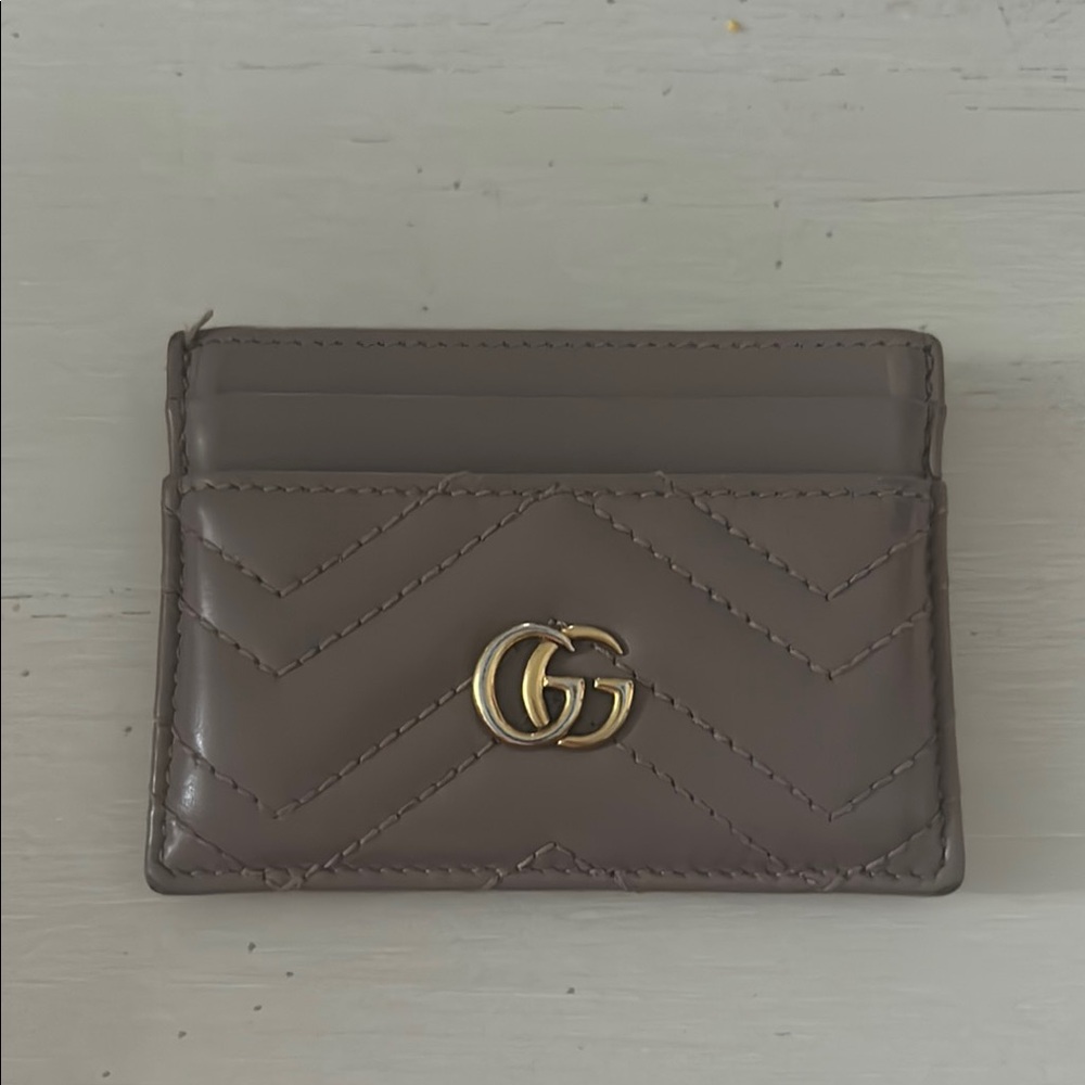 Gucci Card Holder with Gold GG Logo